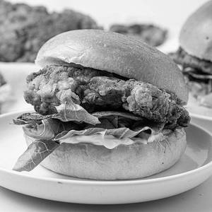 Crispy Fried Chicken Burger