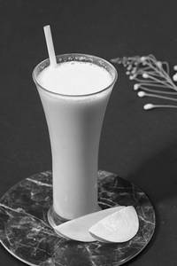 Alphonso Mango Milkshake