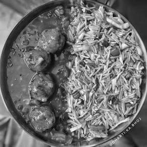 Manchrian Gravy With Fried Rice
