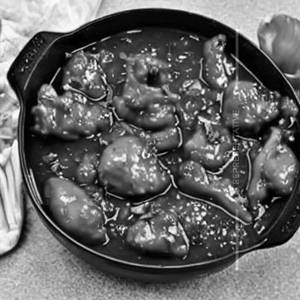 Chicken Cooked in Choice Of Your Sauce Hot Garlic