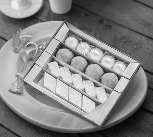 Diwali Special Sweet Gift Box 2 (1Kg)mithai gift hamper