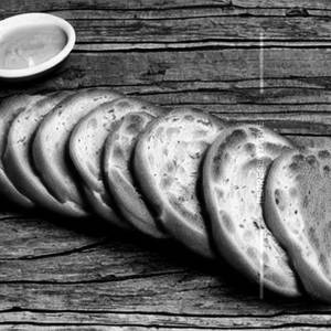 Gralic Bread
