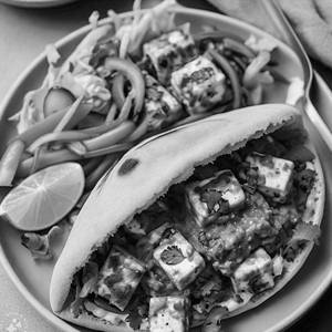 Tandoori Paneer  Pita Pocket