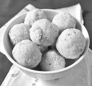 Rava Laddu 40 Gms - 6 Nos