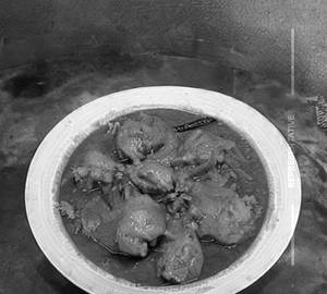 Chicken curry                                         