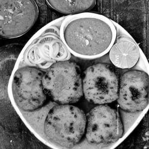 Chola tikki chaat
