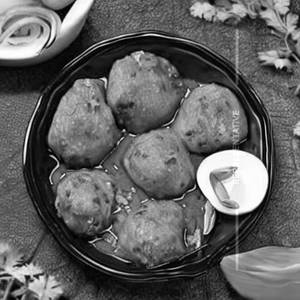 Butter aloo dum