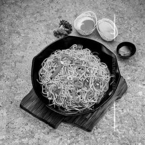 Egg Schezwan Noodles