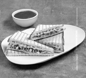 Corn Chilli Cheese Sandwich