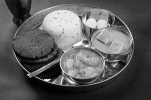 Navrati Deluxe Thali