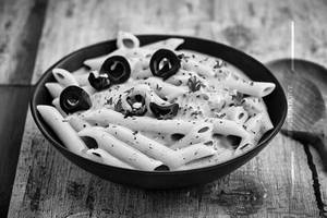 Veg White Sauce Pasta