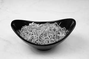 Veg Hakka Noodles                                            