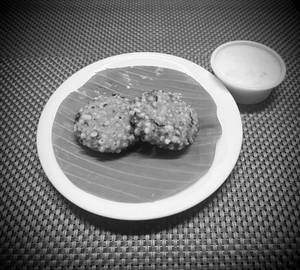 Sabudana Vada With Sweet Curd                                            