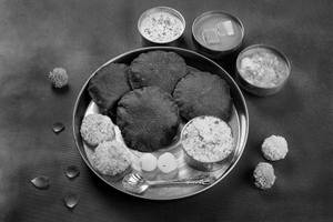 Navrati Deluxe Premium Thali