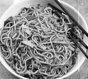Schezwan Mushroom Noodles