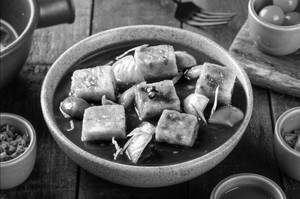 Black Pepper Paneer Gravy - 6 Pcs (Serves 2)