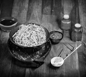 Vegetable chilli garlic noodles [full]