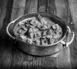 Matar paneer
