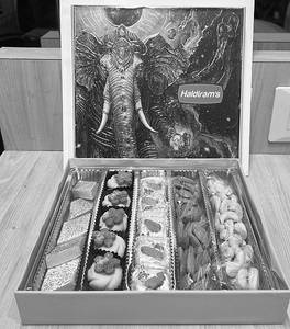 Mix Sweet Box ( Elephant )