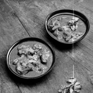 Achayan chicken curry half