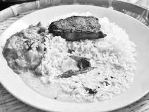 Fish curry meals with vilai fish fry