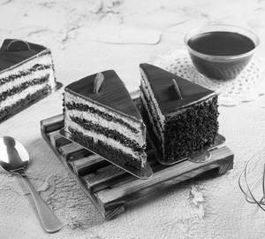 Hot Fudge Pastry