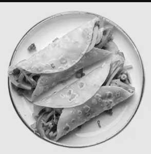2x veg rolls 