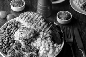 Dendermonde - Grilled Chicken Health Bowl