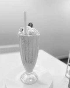 Kiwi coconut milk smoothie