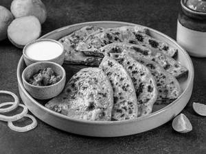 Aloo Pyaaz Paratha