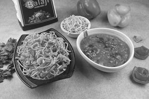 Tripple Shezwan Noodles (with Gravy)