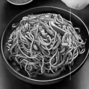 Veg Chilli Garlic Noodles