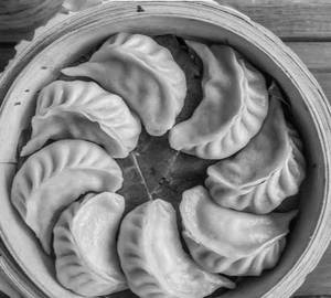 Steam Veg Momos