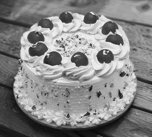Gulab Jamun Cake(450 Gm)