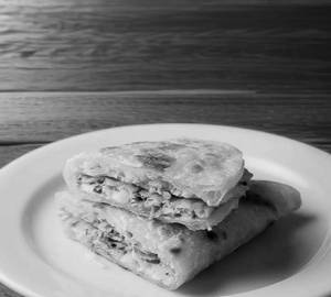Aloo cheese paratha