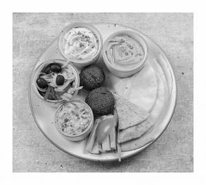 Mezze Platter - Small With Paneer