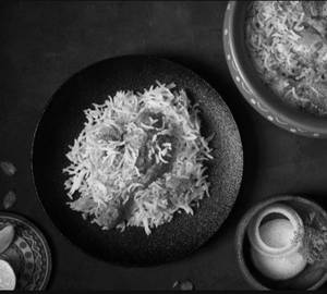 Awadhi Chicken Biriyani Boneless