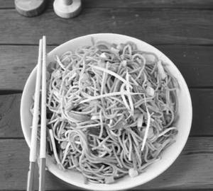 Veg hakka noodles