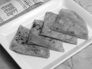 Maharashtra Chi Puran Poli (2 Pcs)