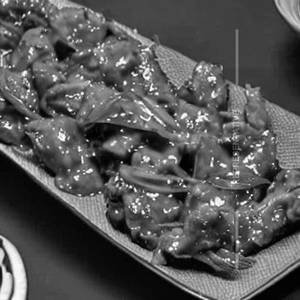 Sliced Chicken in Hot Garlic Sauce