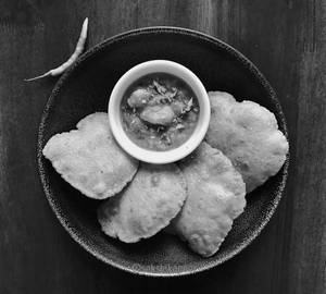 Poori + Aloo Ki Sabji