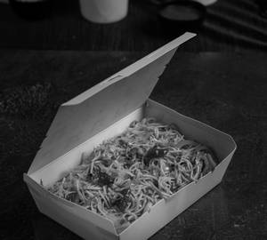 Schezwan Noodles Veg