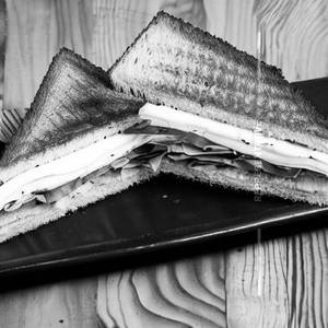 Maxcian grielld sandwich
