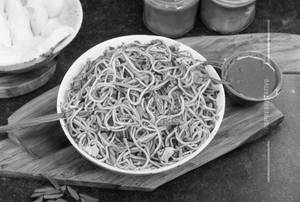 Egg Hakka Noodles