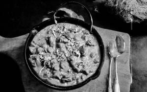 Matar Mushroom Masala 