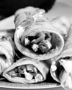 Garlic chicken roll