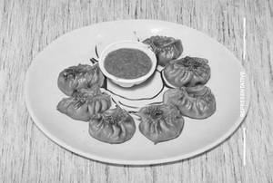 Paneer Gravy Momos