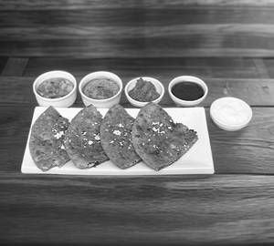 Paneer Aachari Paratha Thali