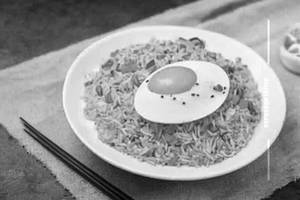 Egg top fried rice