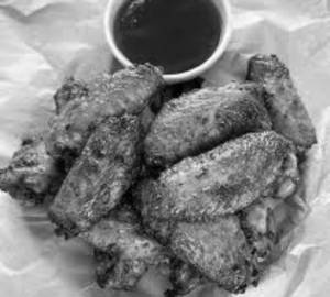 Chicken Wings In Honey Chilli Sauce (5 Pcs)